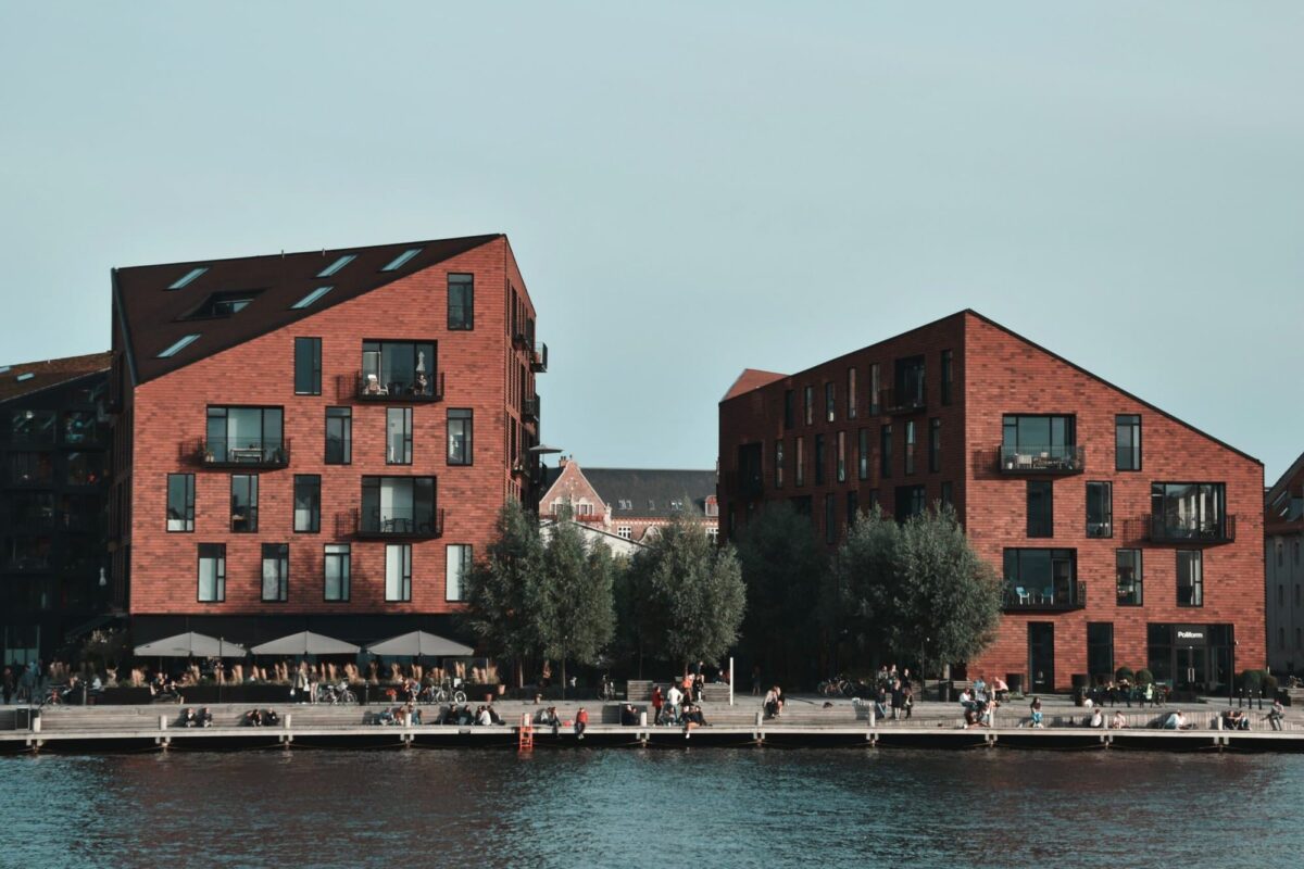 Lejlighedsblokke ved havnen i København